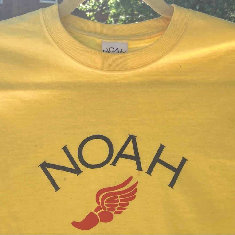 Noah crop t-shirt